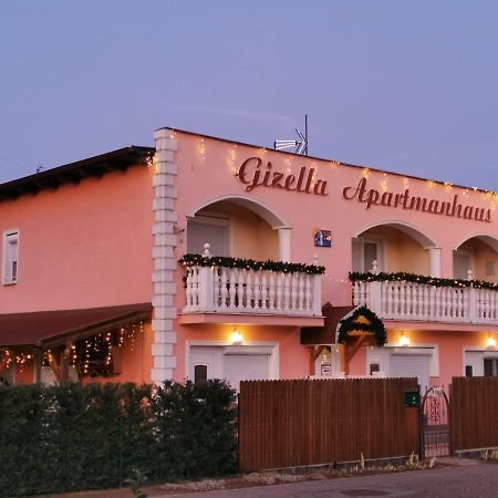Gizella Apartmanhaus บุค ภายนอก รูปภาพ