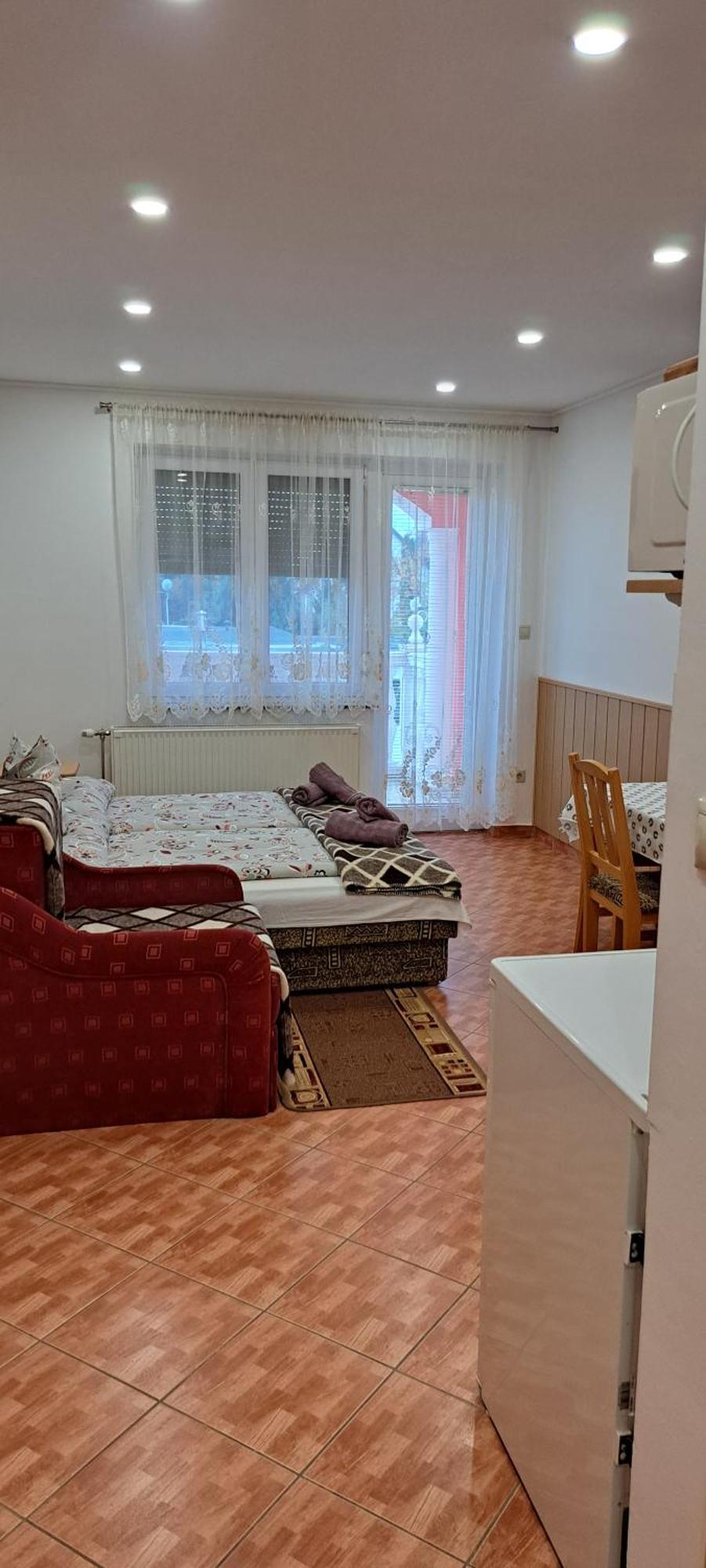 Gizella Apartmanhaus บุค ภายนอก รูปภาพ