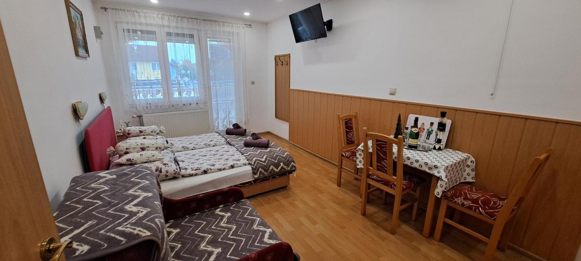 Gizella Apartmanhaus บุค ภายนอก รูปภาพ